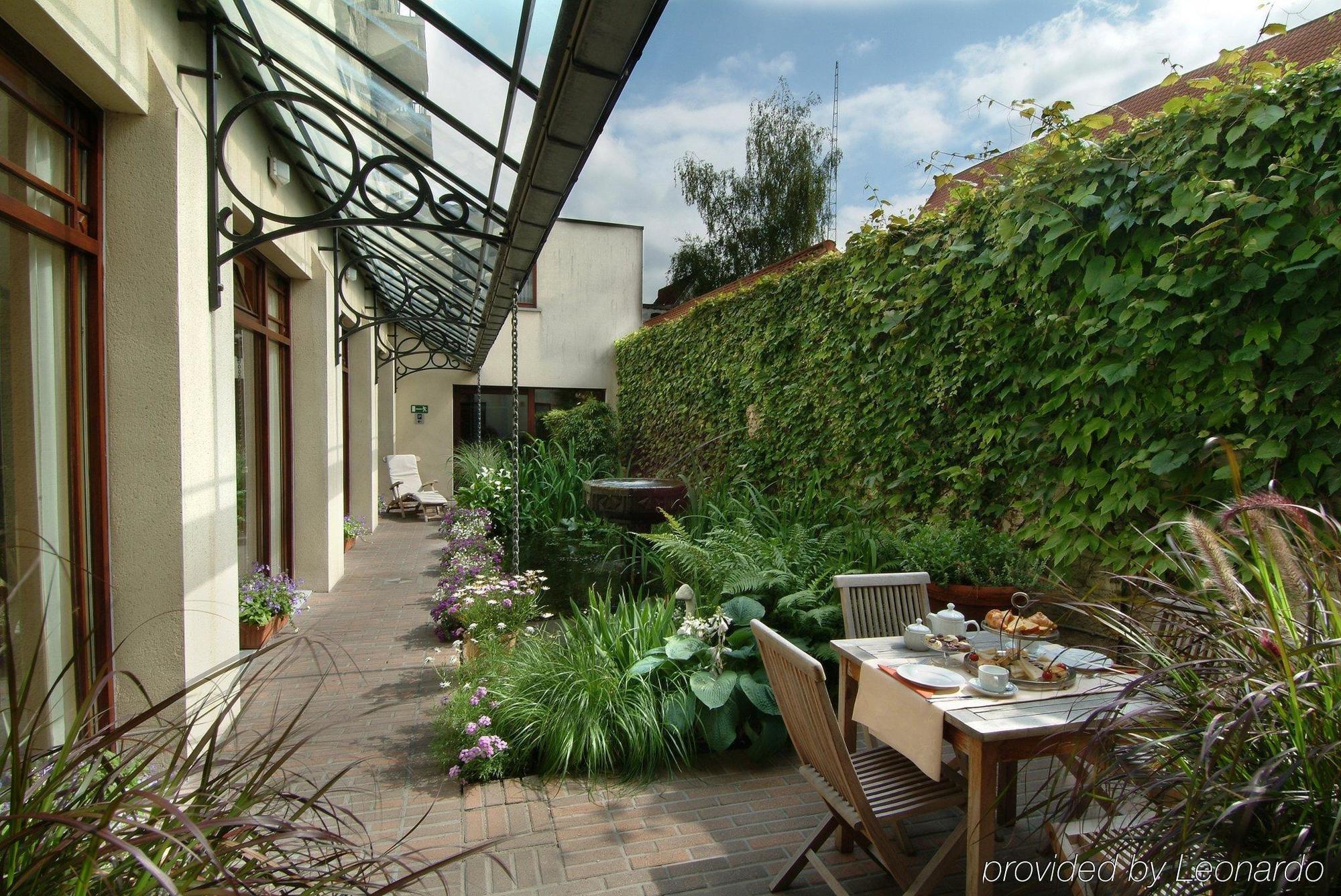 Flanders Hotel บรูจส์ ภายนอก รูปภาพ