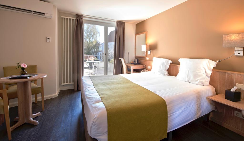 Flanders Hotel บรูจส์ ภายนอก รูปภาพ