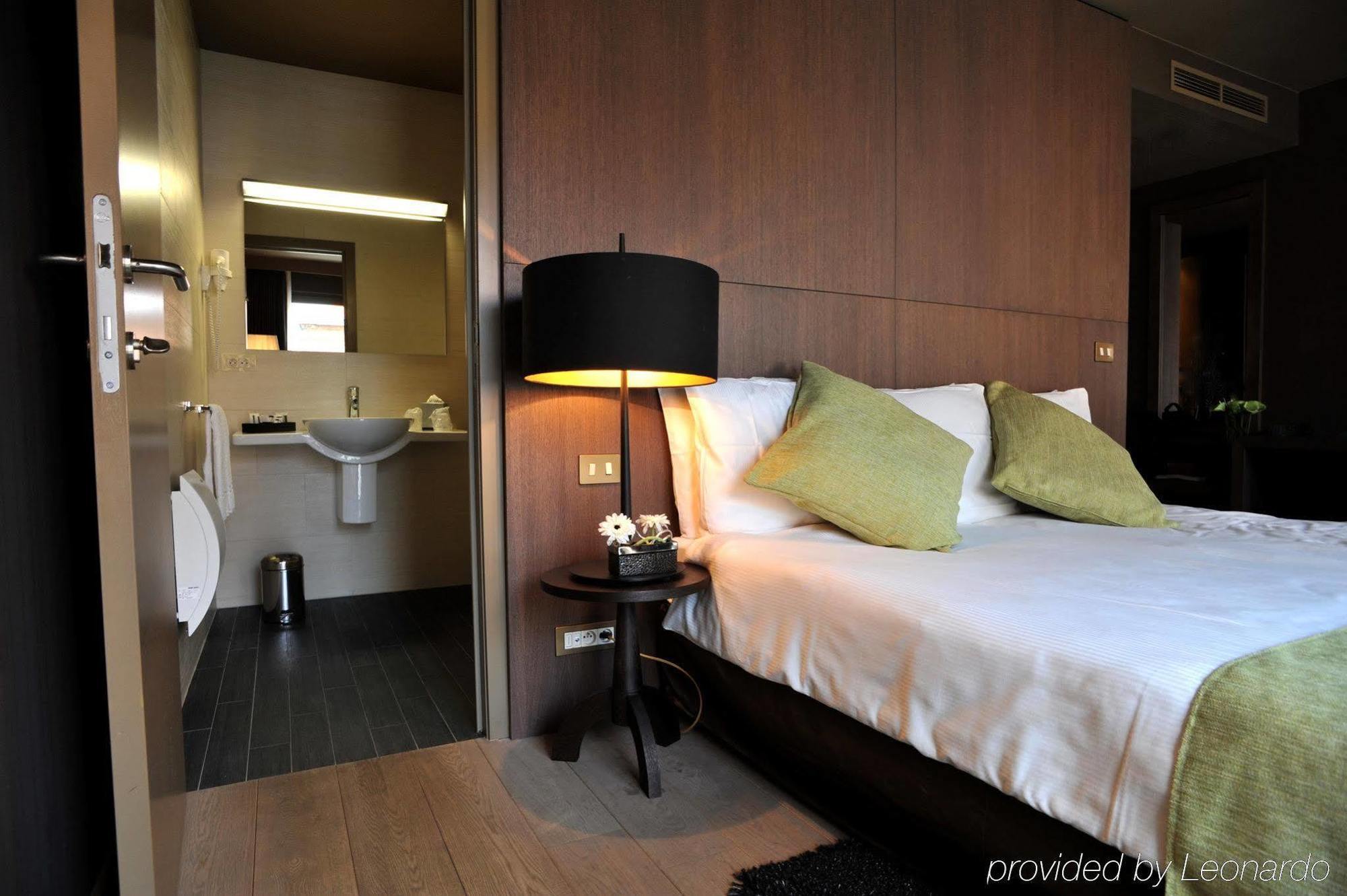 Flanders Hotel บรูจส์ ภายนอก รูปภาพ