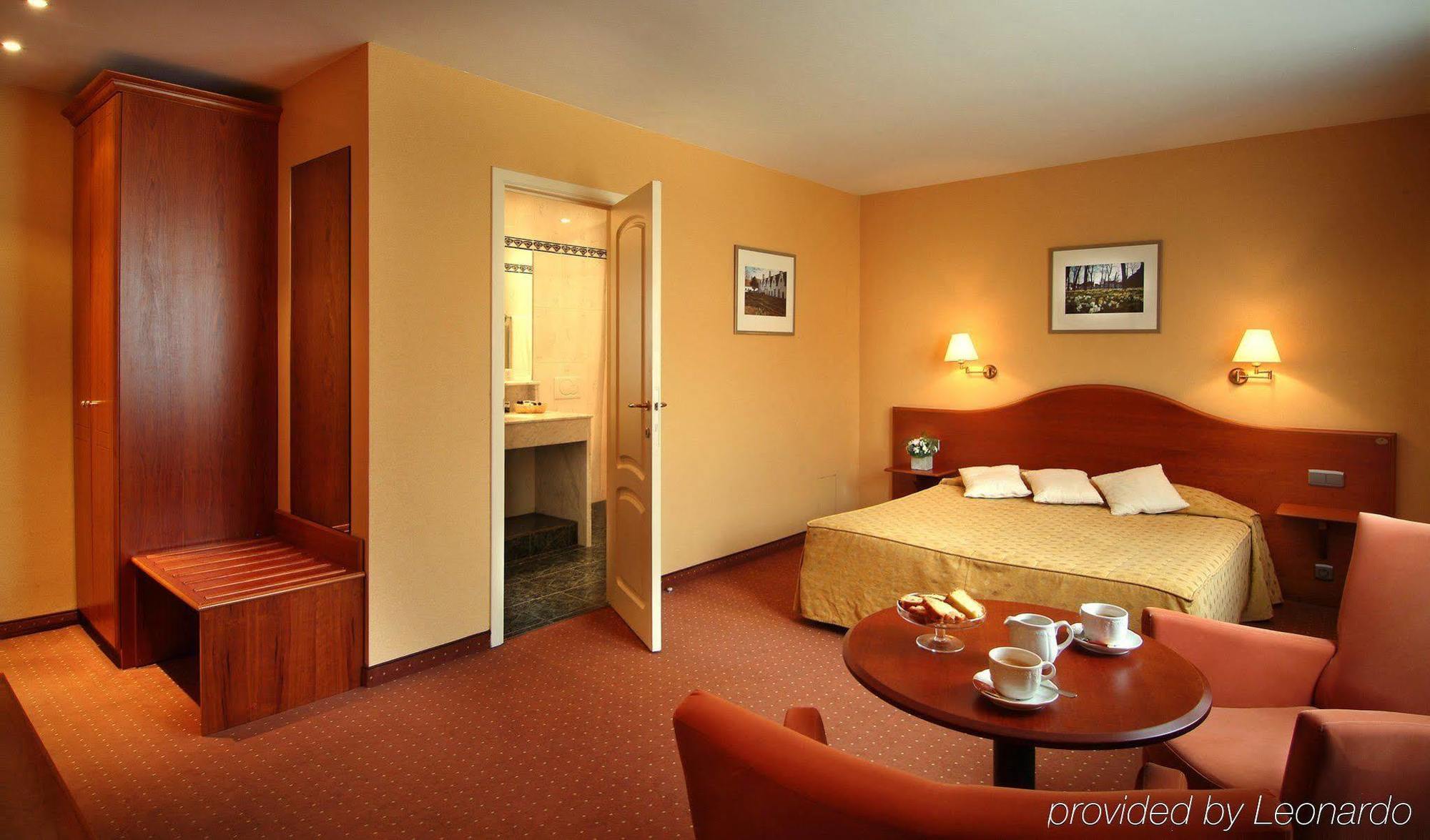 Flanders Hotel บรูจส์ ภายนอก รูปภาพ